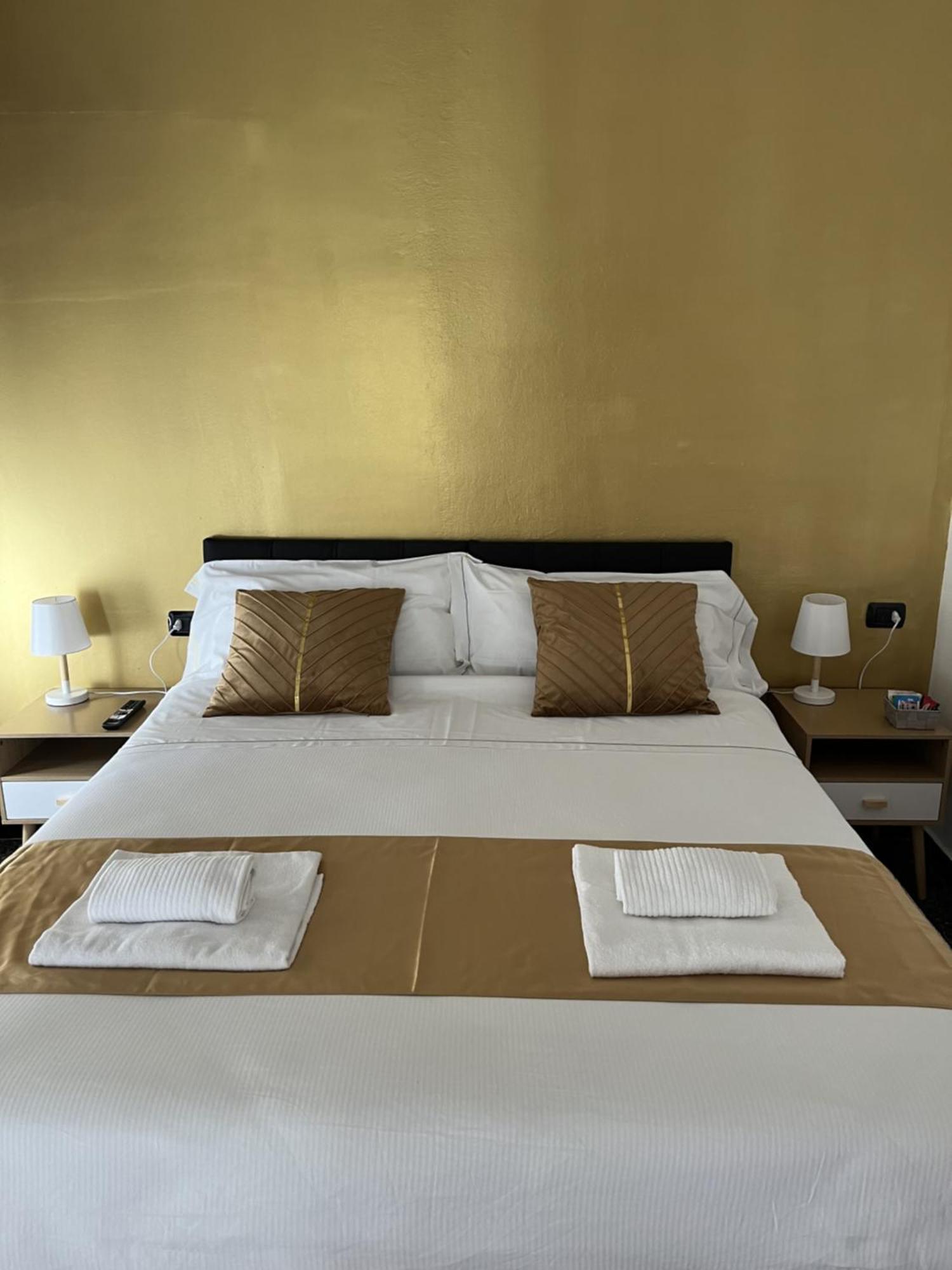 Genova Gold Rooms المظهر الخارجي الصورة