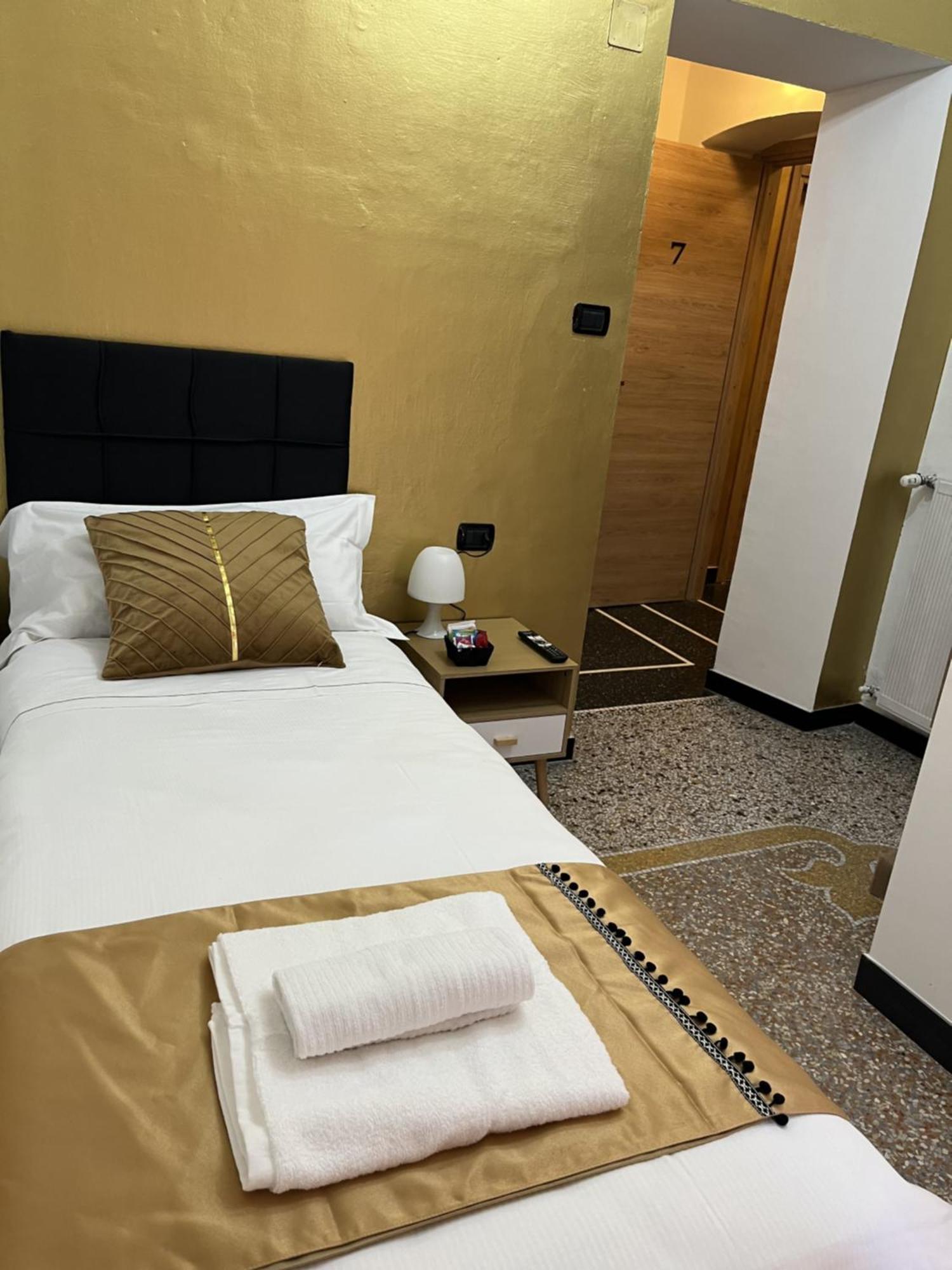 Genova Gold Rooms المظهر الخارجي الصورة