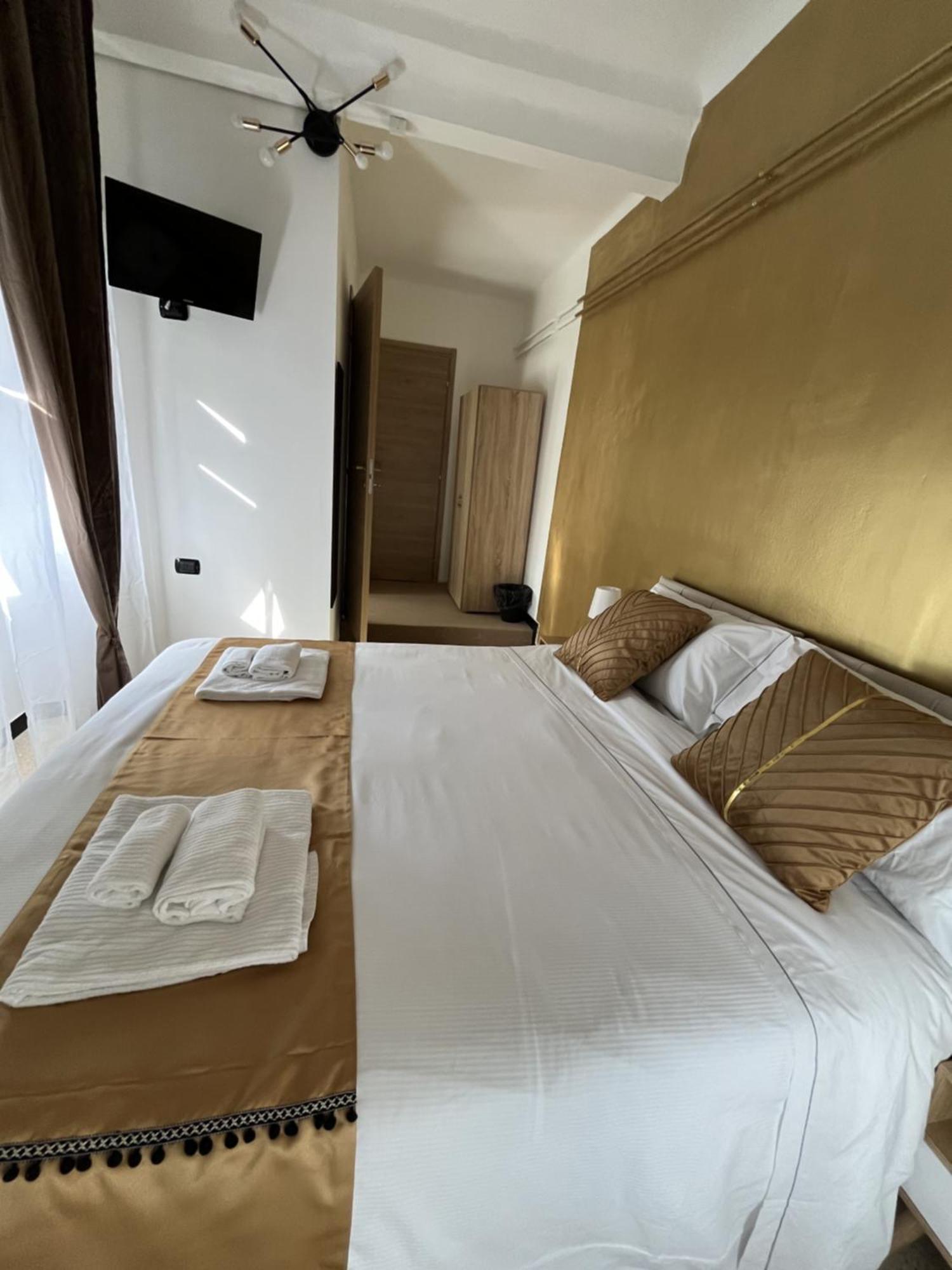 Genova Gold Rooms الغرفة الصورة