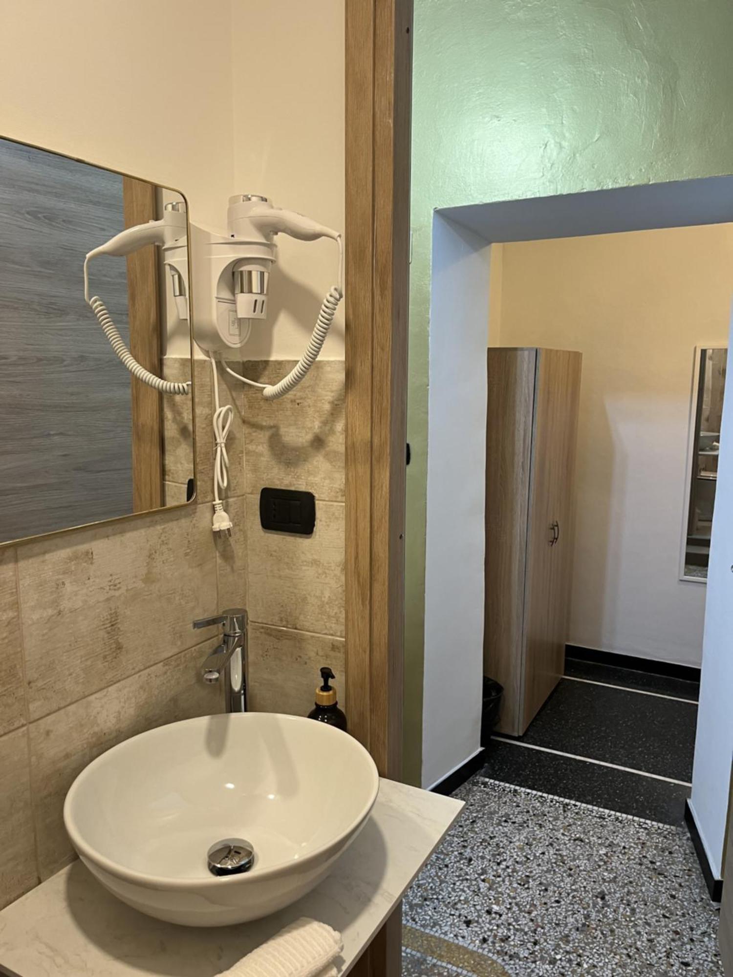 Genova Gold Rooms الغرفة الصورة
