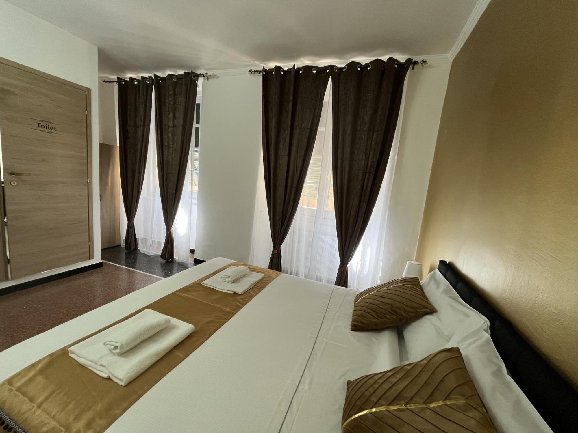 Genova Gold Rooms المظهر الخارجي الصورة