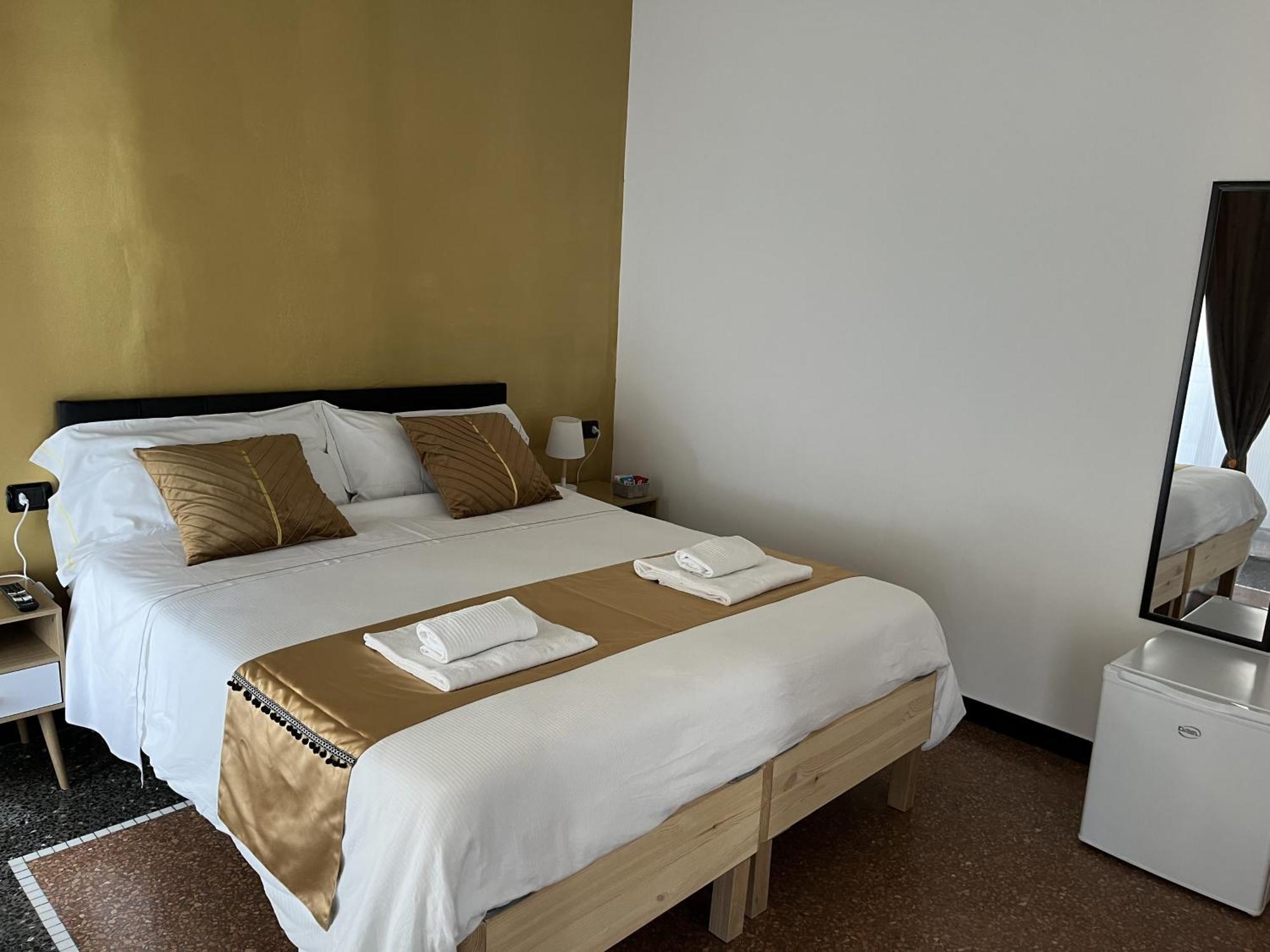 Genova Gold Rooms المظهر الخارجي الصورة